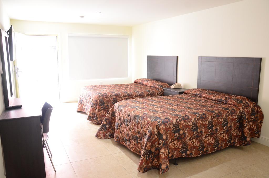 Carl'S El Padre Motel Маями Екстериор снимка